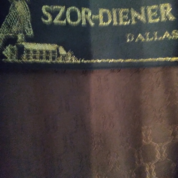 Luxurious Dark Brown Mink Coat. No size tag. Fits M/L - Picture 6 of 7